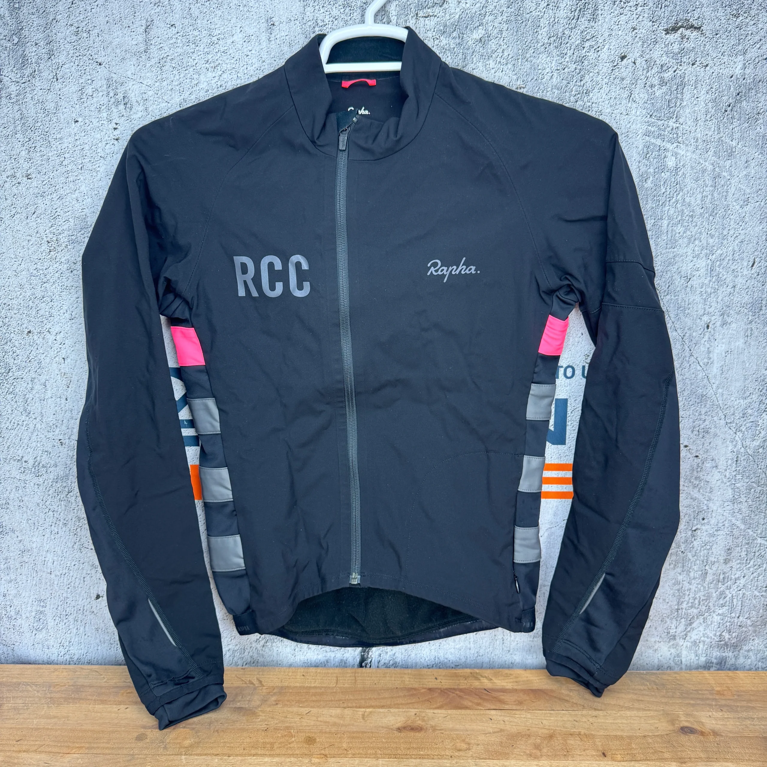 Rare! Rapha Pro Team Winter Jacket RCC Cycle Club Men's Medium Cycling Jacket
