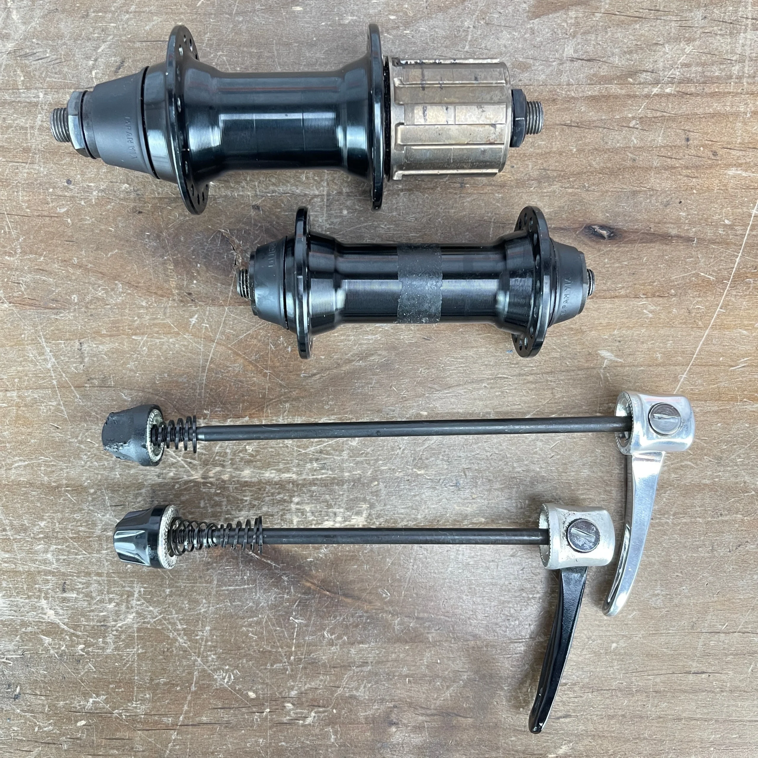 Vintage! Shimano 32h 6-Speed MTB 100/135mm QR Hubs + Skewers