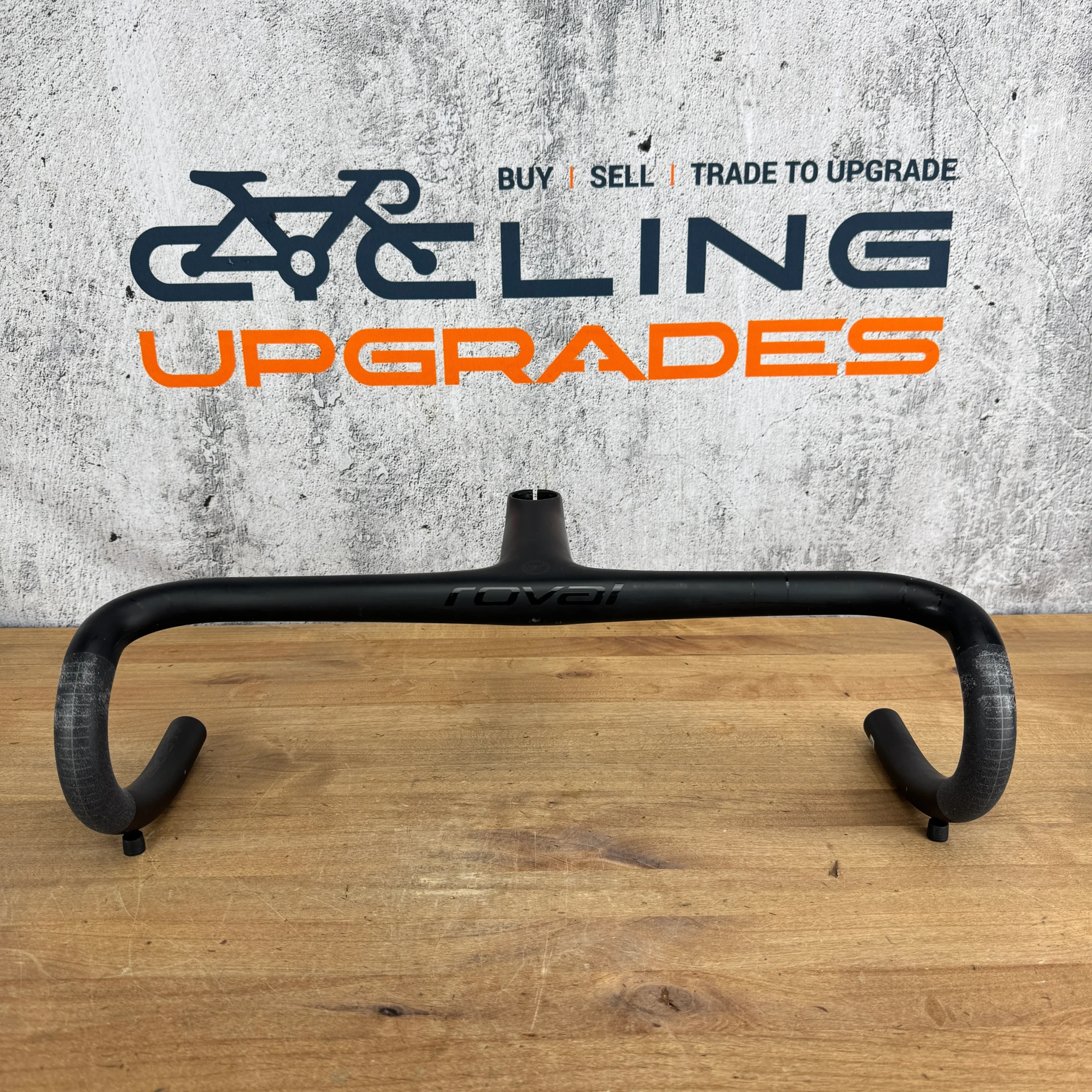 Roval Alpinist 44cm x 110mm Carbon Integrated Handlebar 280g