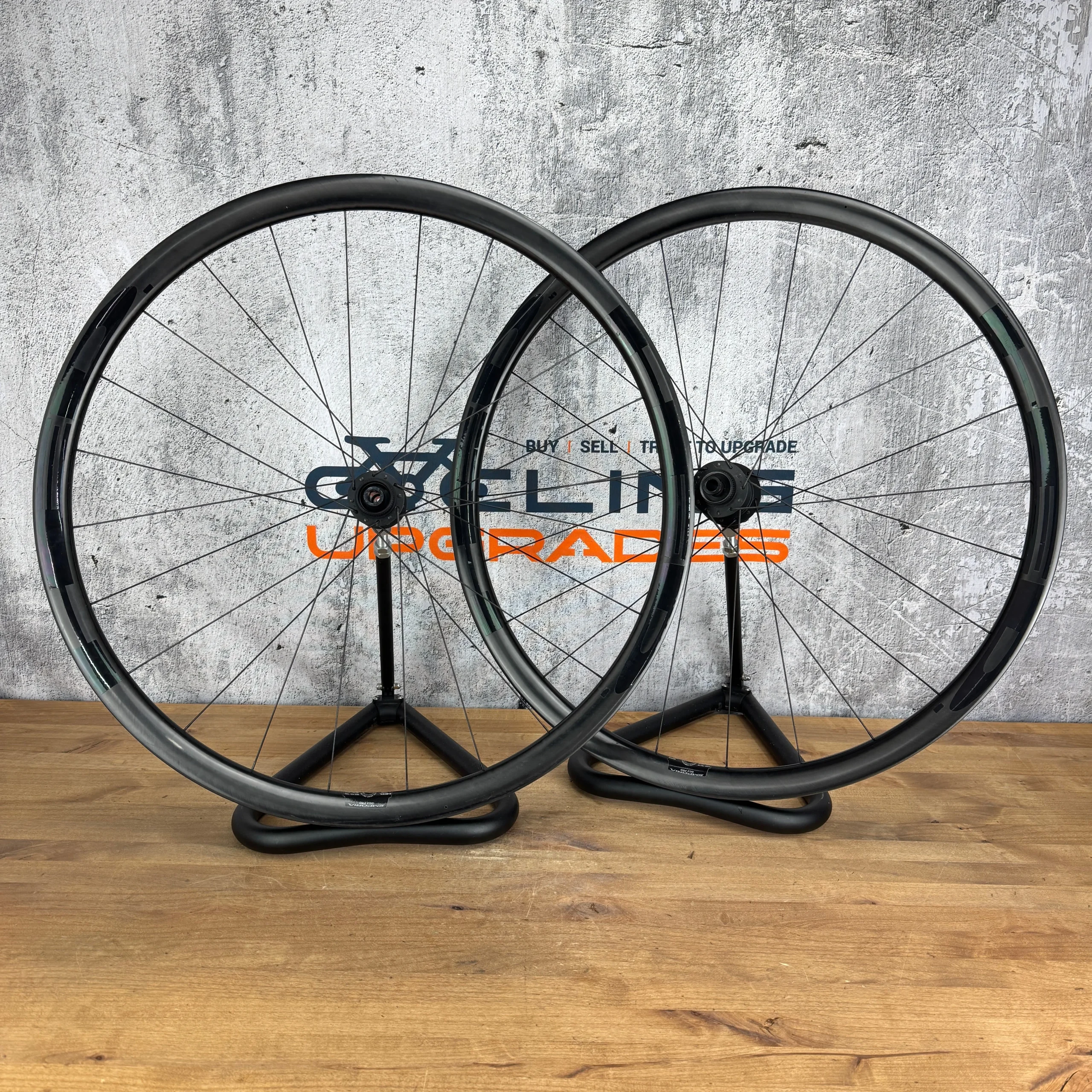 HED Emporia GC3 Pro Carbon Tubeless Disc Brake Wheelset 700c 1425g