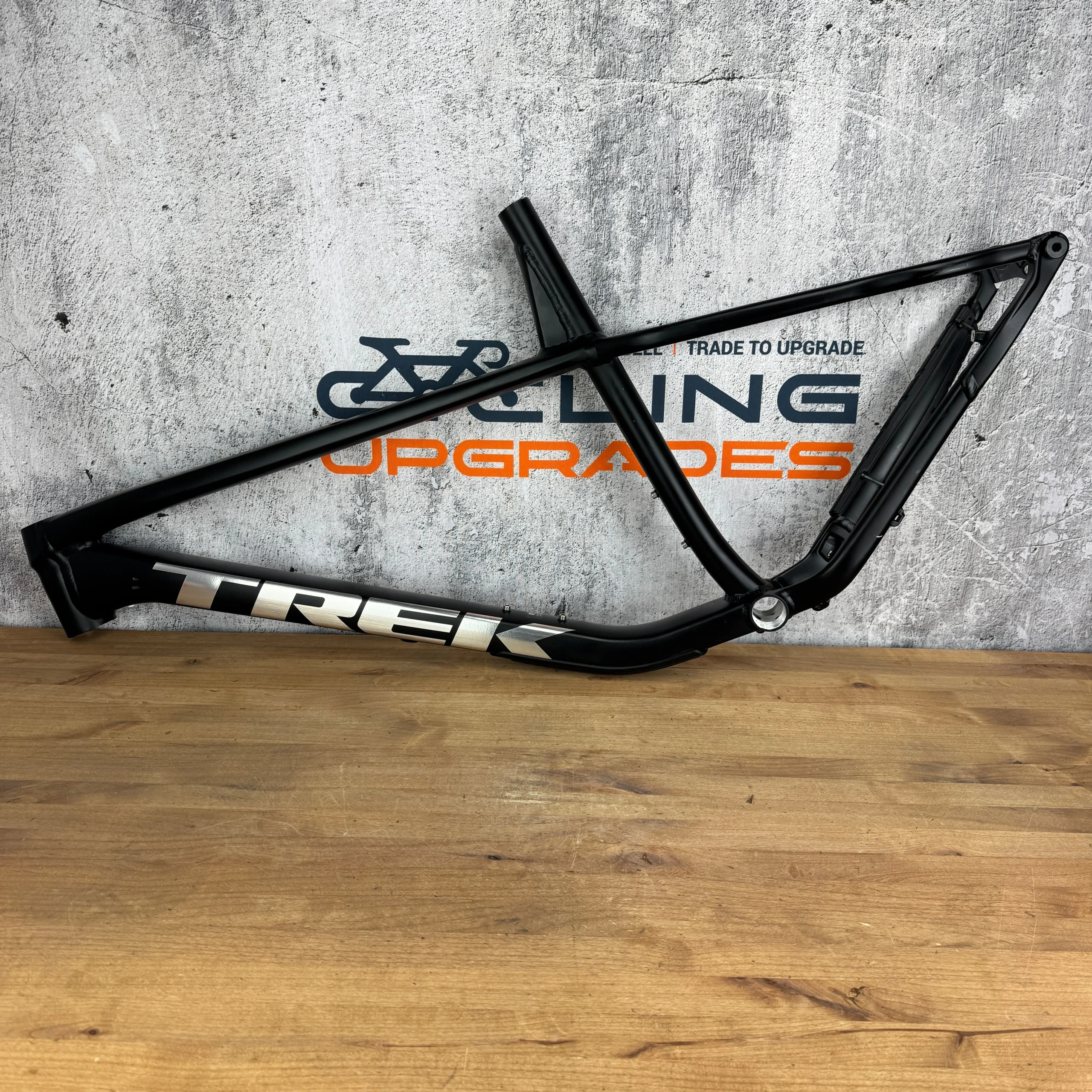 Light Use! 2024 Trek Roscoe XL Alloy UDH MTB Hard Tail Frame Only 29" 2456g