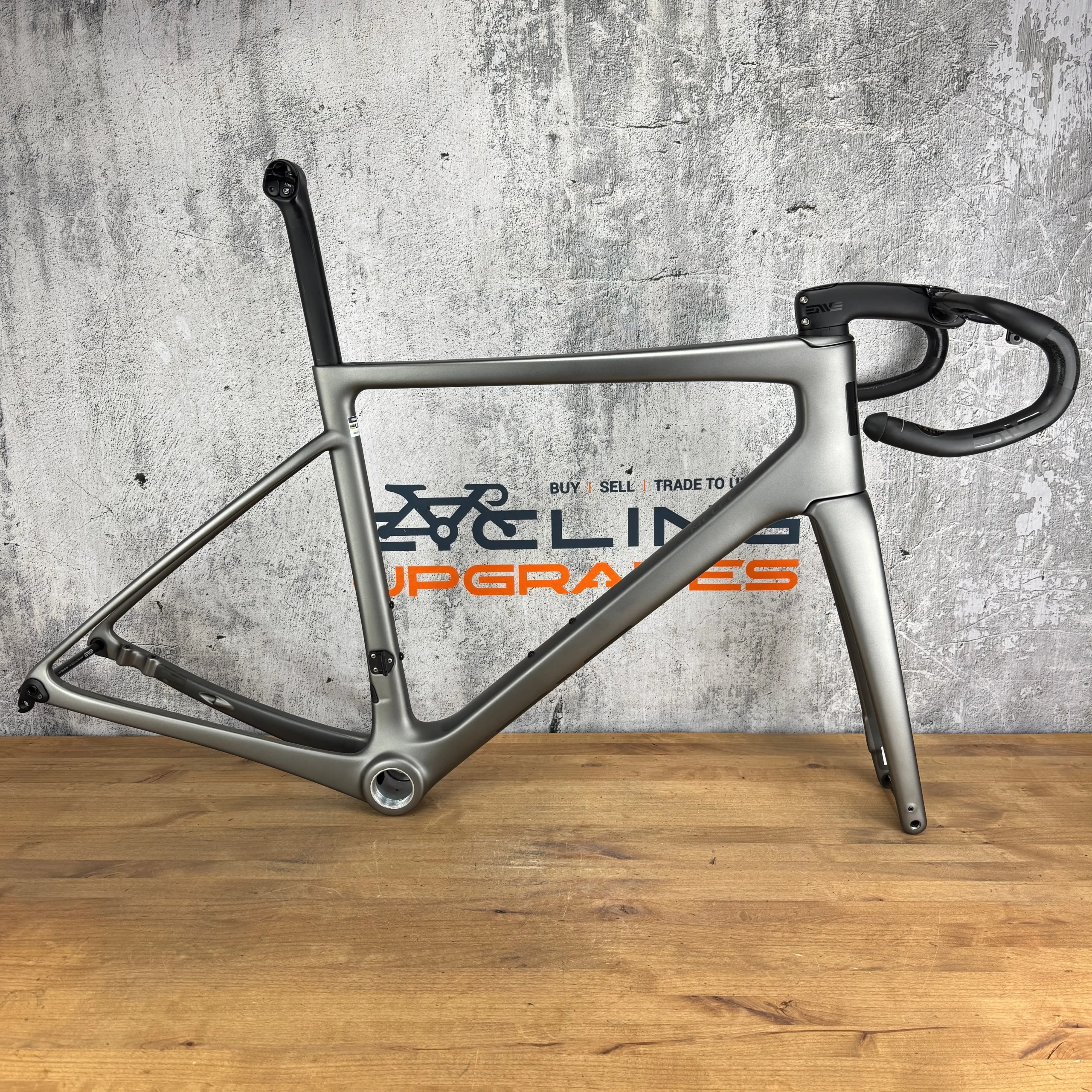 Mint! 2024 Enve Melee 56cm Carbon Disc Brake Frameset 700c Damascus 2213g