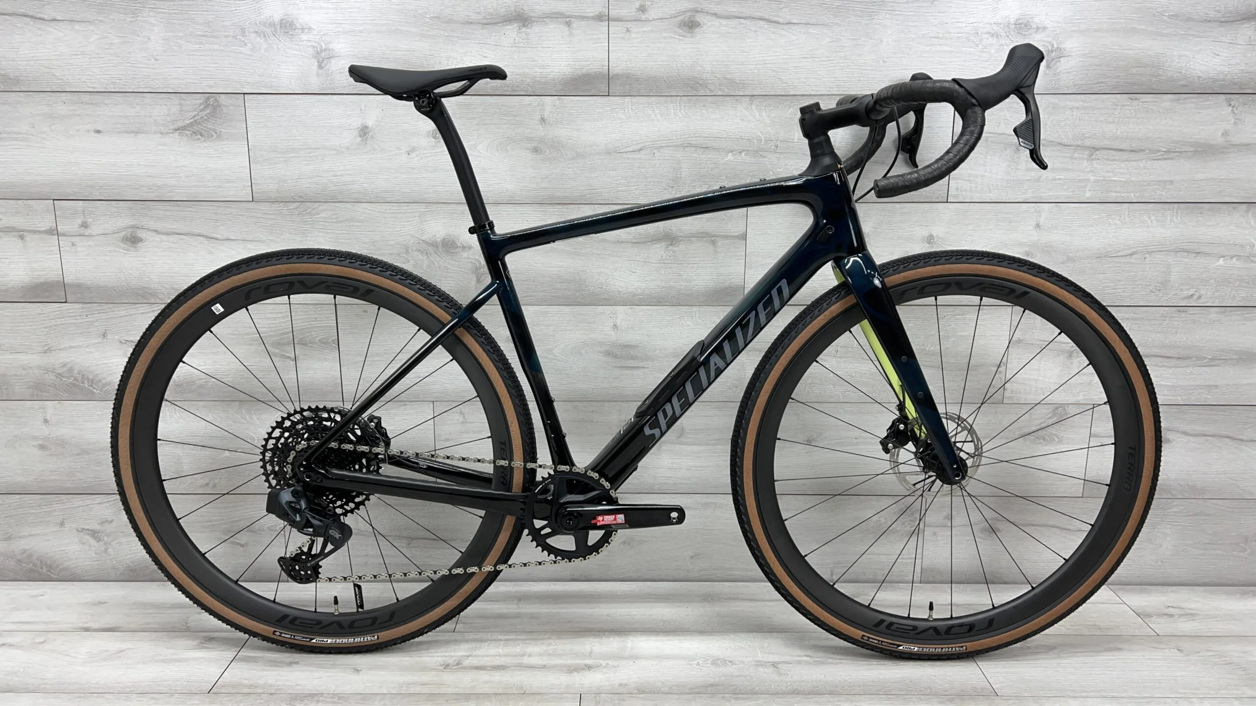 2022 Specialized Diverge Expert CarbonGravel Bike - 56cm