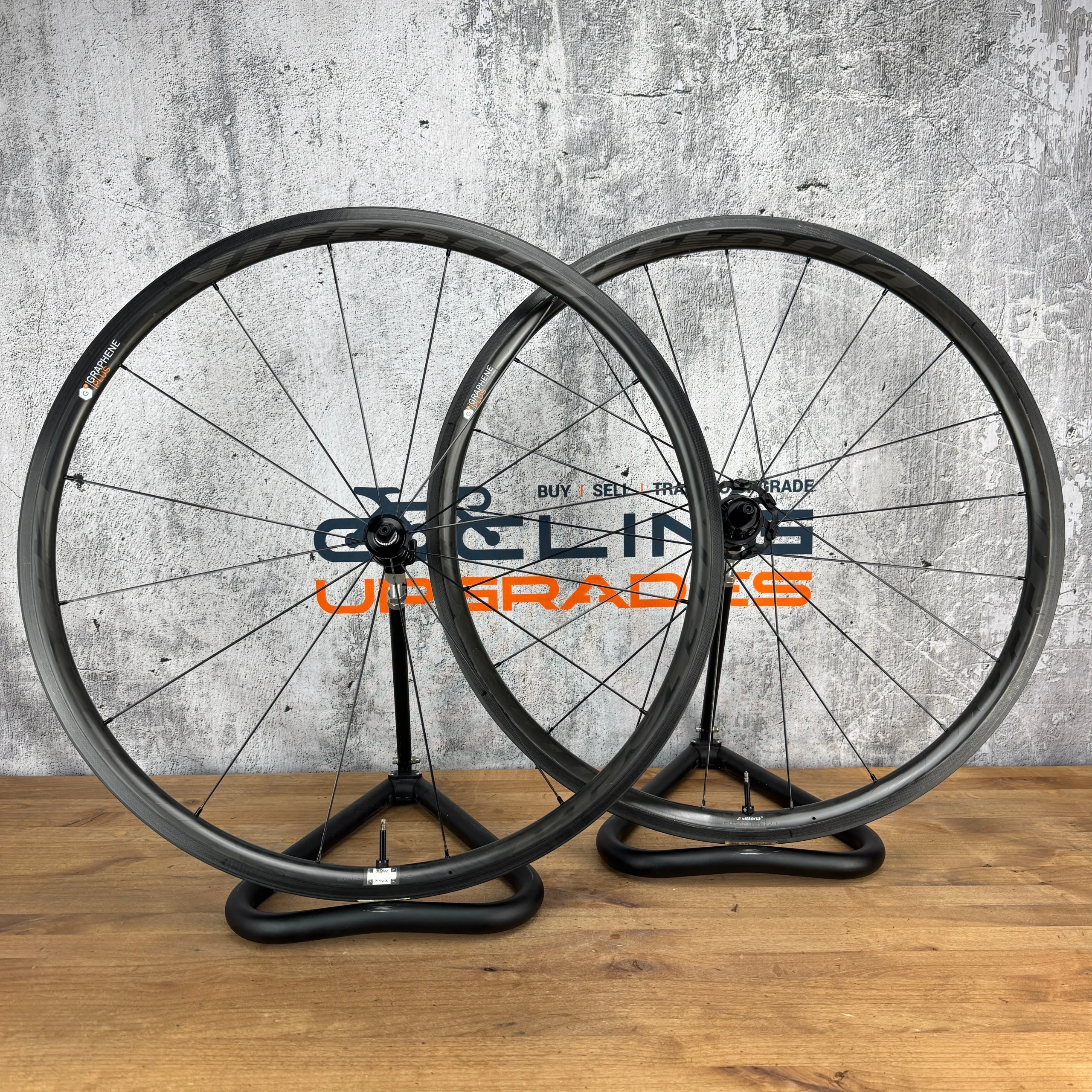 Low Mile! Vittoria Qurano 30 Graphine Plus Tubeless Rim Brake Carbon Wheelset 1502g