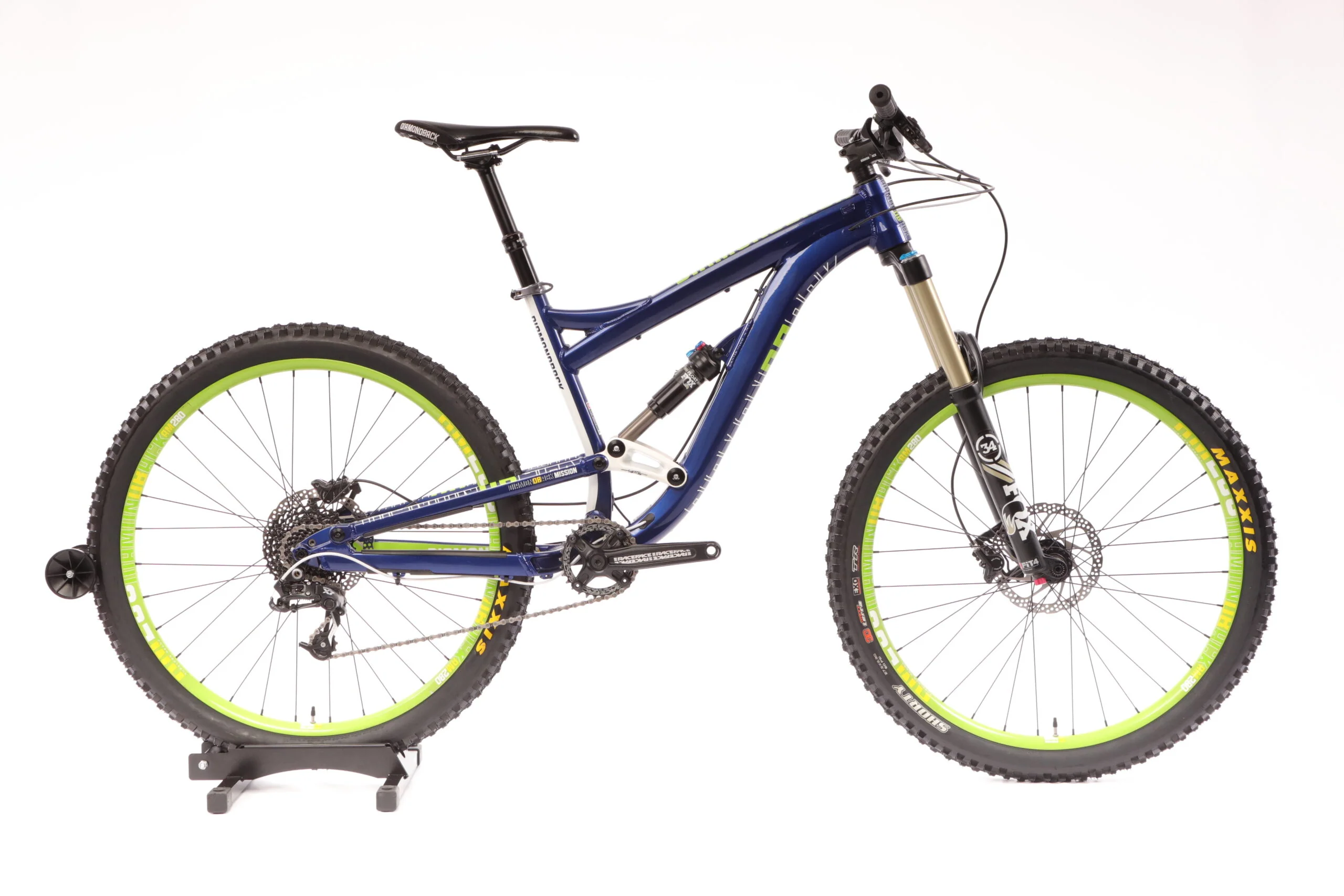2017 Diamondback Mission 1Mountain Bike - Medium