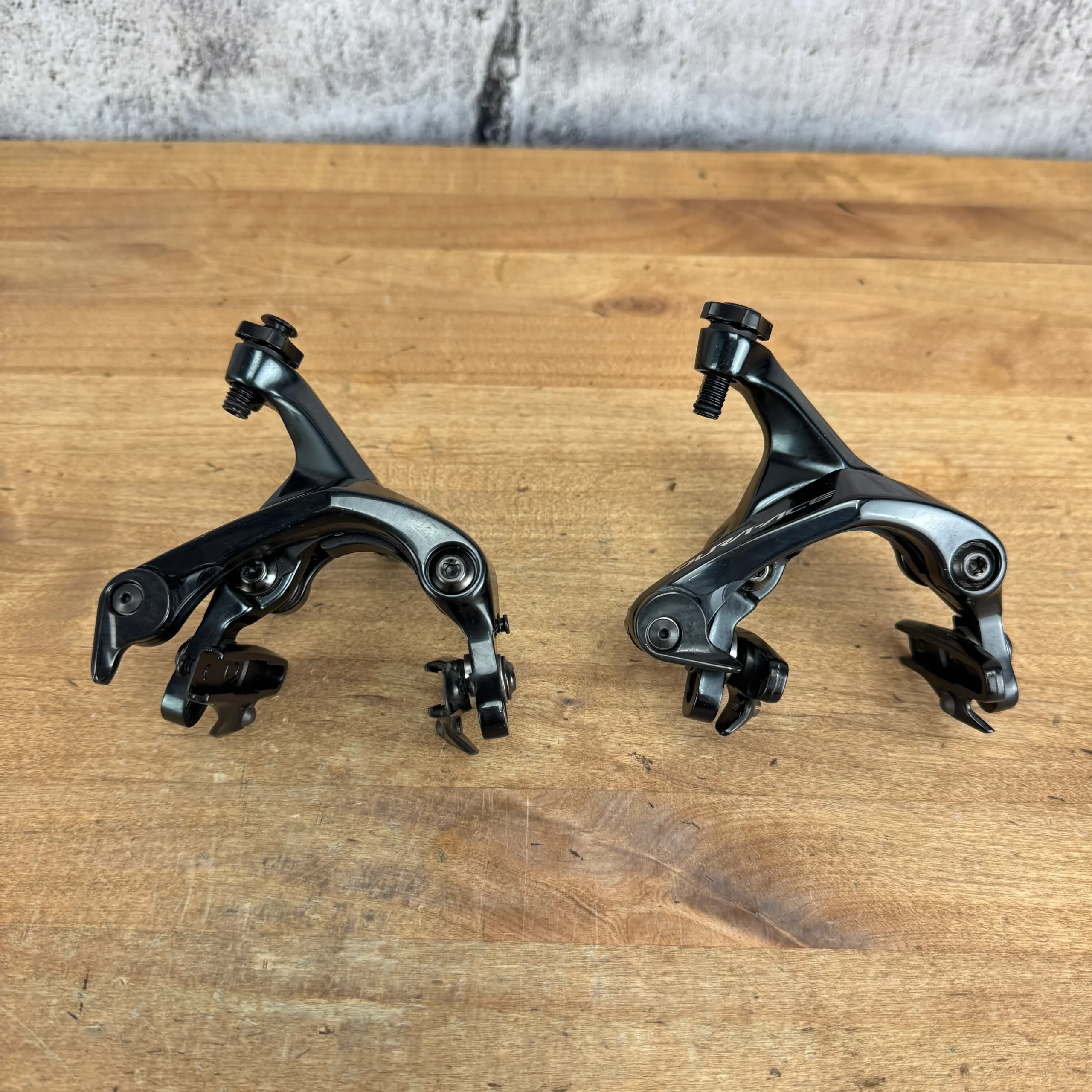 Shimano Dura Ace BR-R9100 Center-Mount Brakeset Rim Brake Calipers 304g