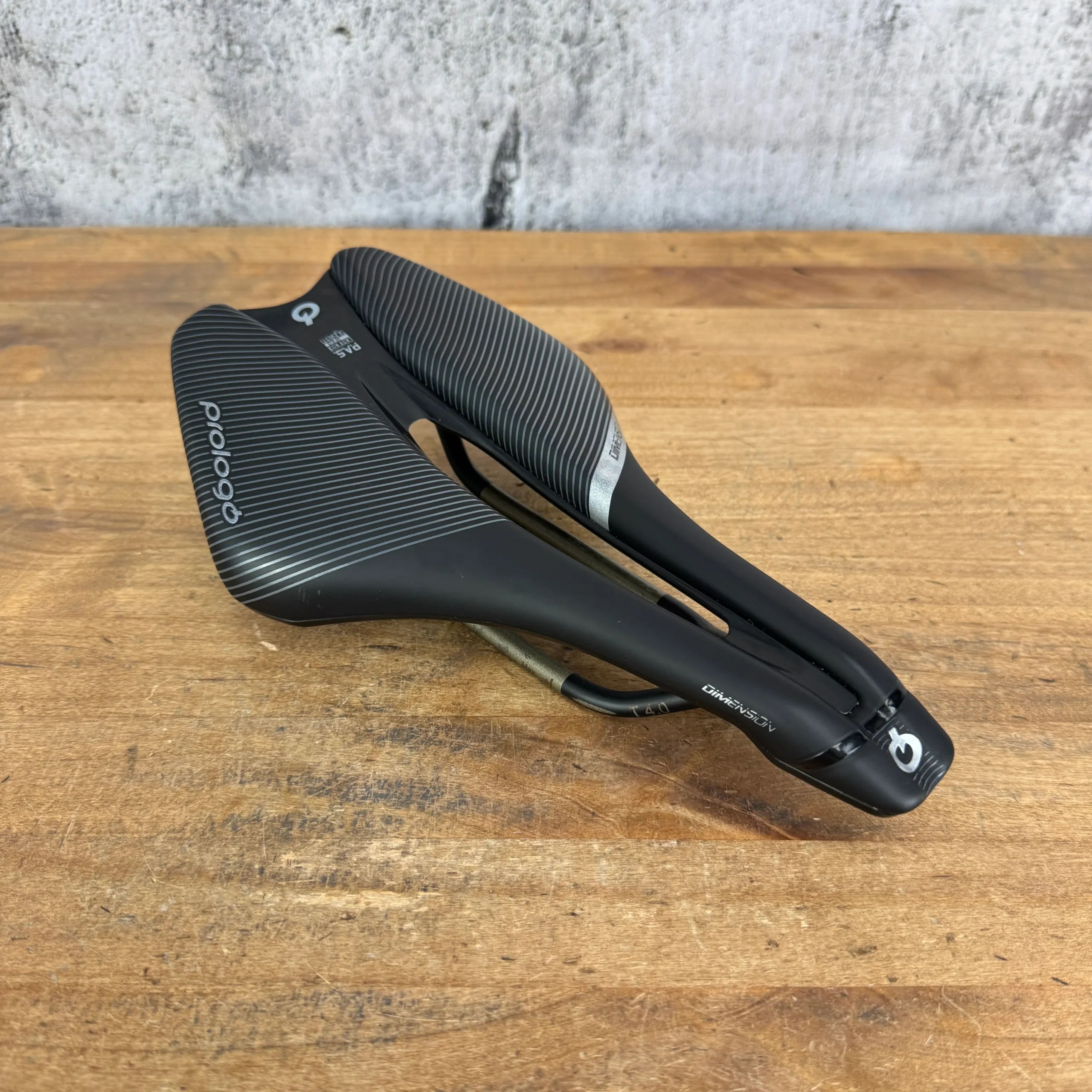 Light Use! Prologo Dimension 7x7mm Alloy Rails 143mm Bike Saddle 230g