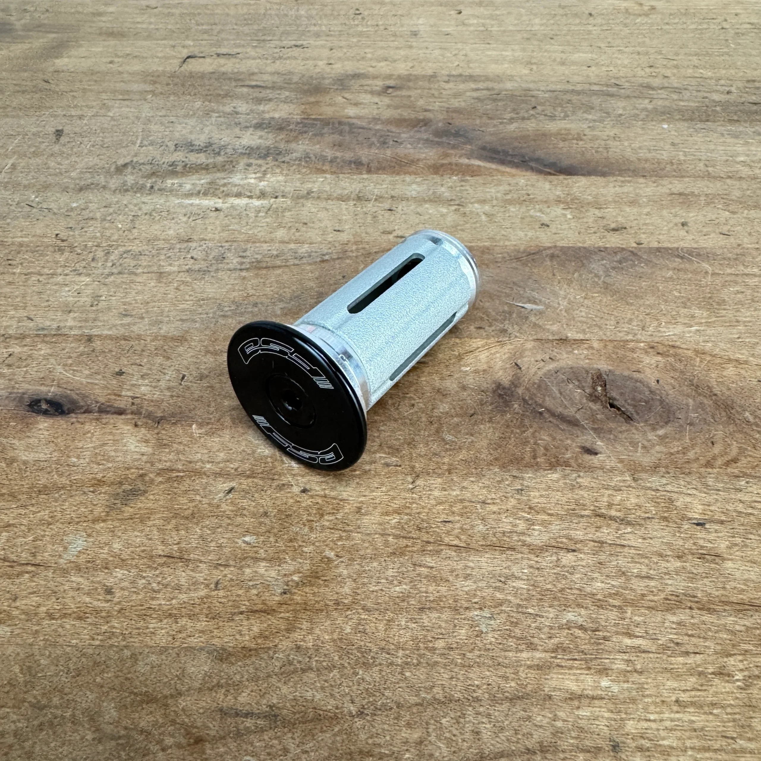 FSA Top Cap Expander Compression Plug for 1 1/8" Carbon Fork Steerer Tube 42g