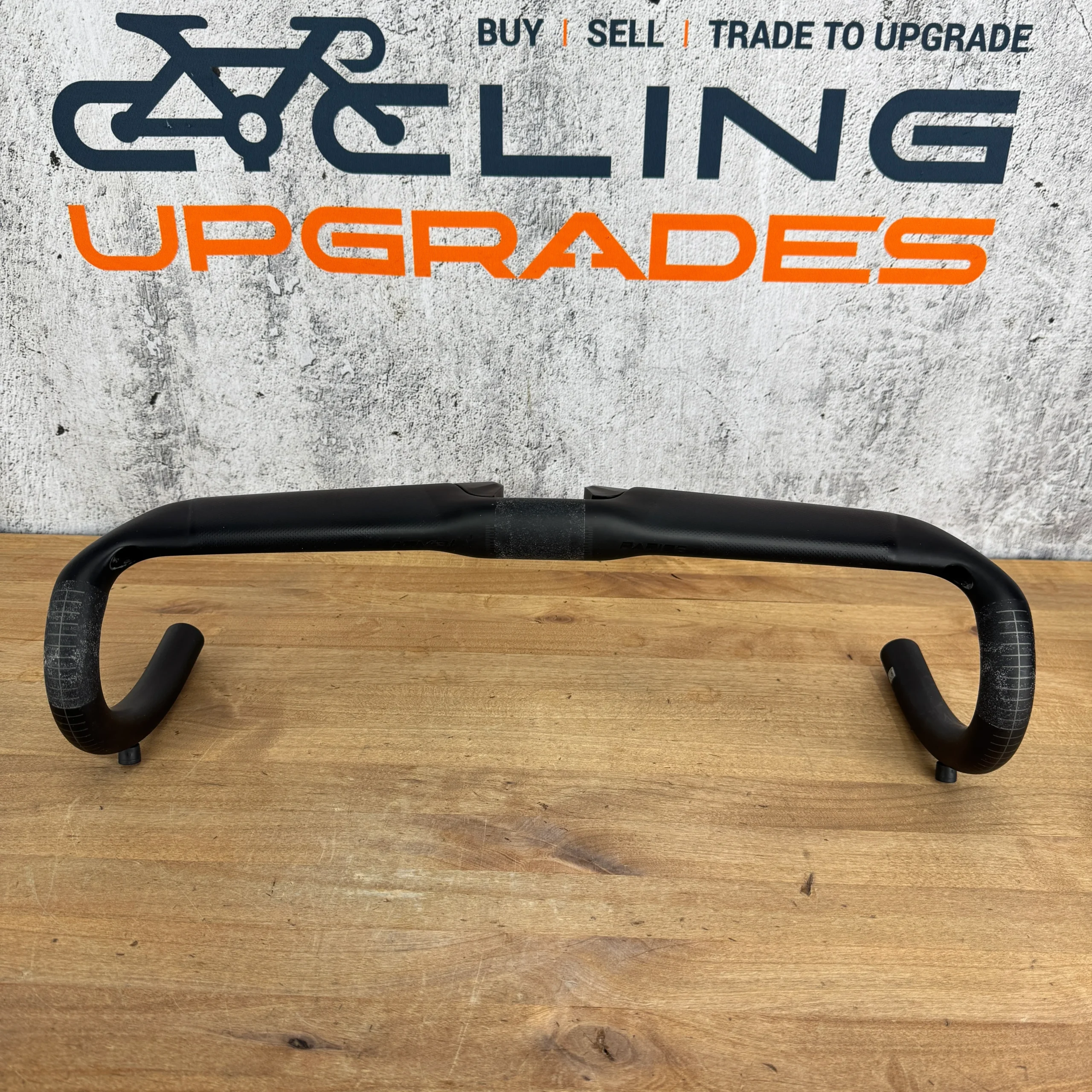 Low Mile! Roval Rapide Carbon 31.8mm 44cm Handlebar Internal Cable Compatible