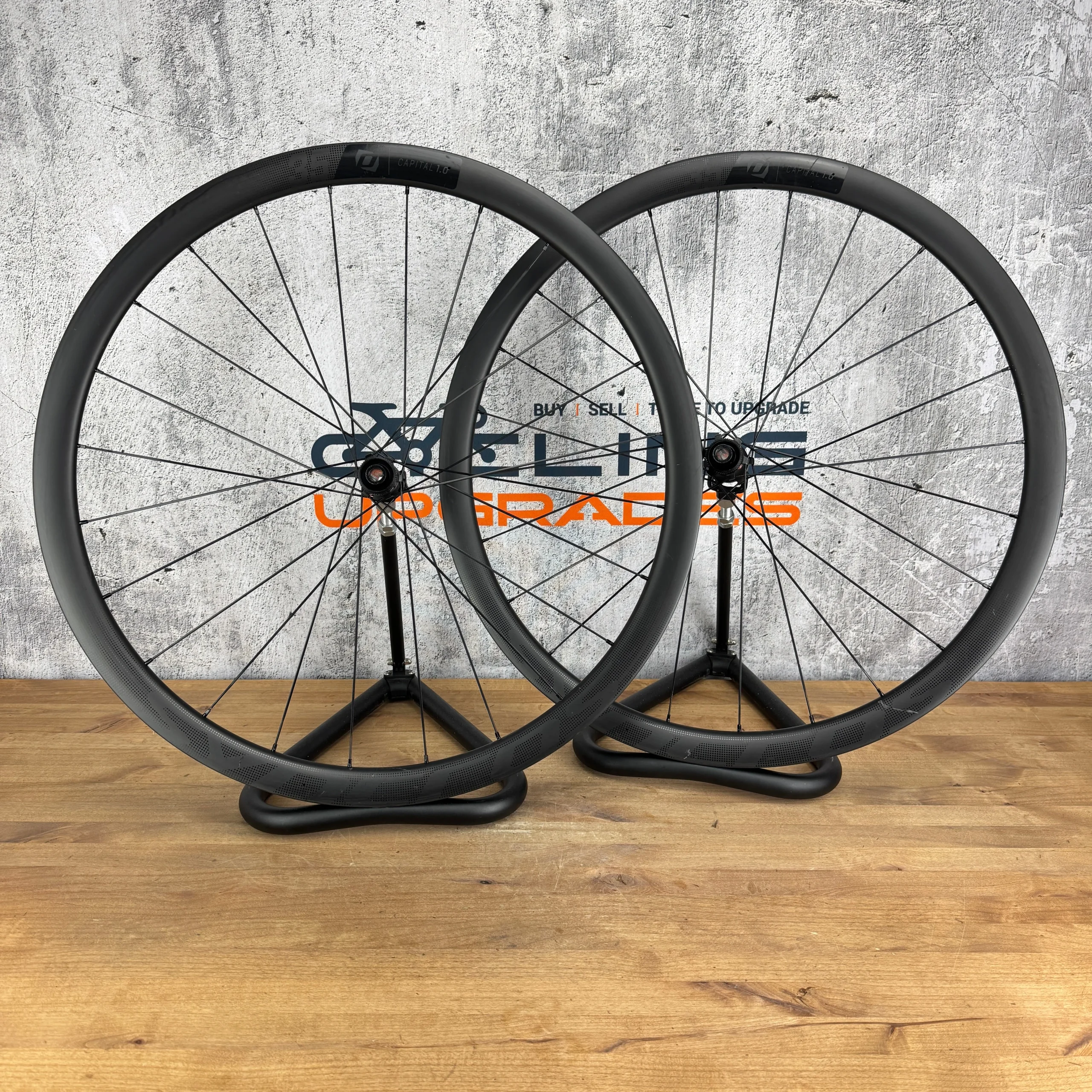 Syncros Capital 1.0 35 Carbon Tubeless Gravel Disc Brake Wheelset 700c 1557g