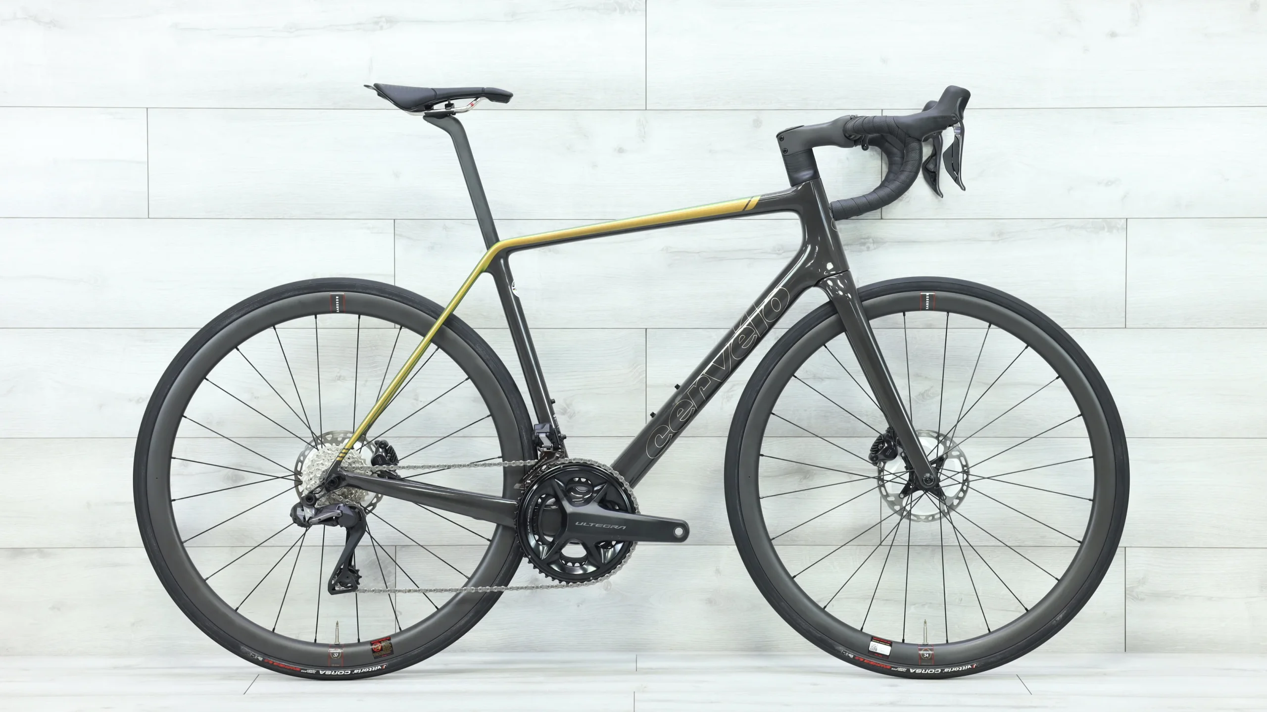 2023 Cervelo R5 Ultegra Di2 Road Bike - 56cm
