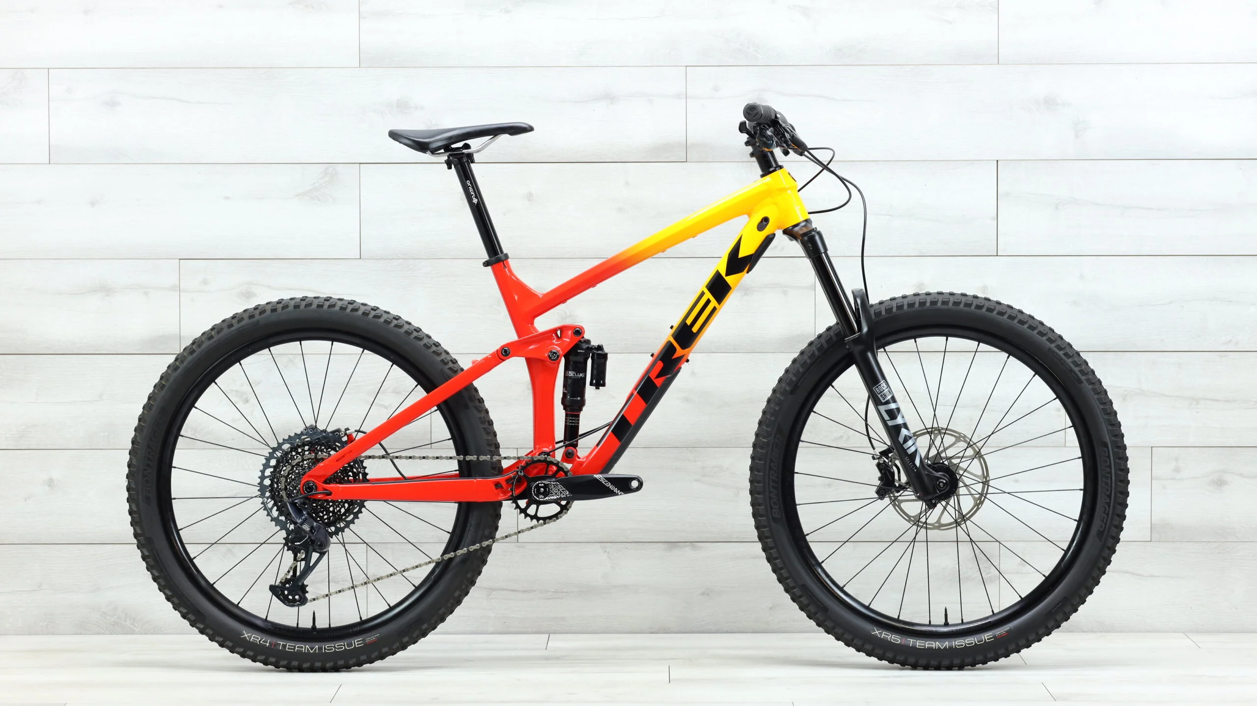 2021 Trek Remedy 8Mountain Bike - Med/Large