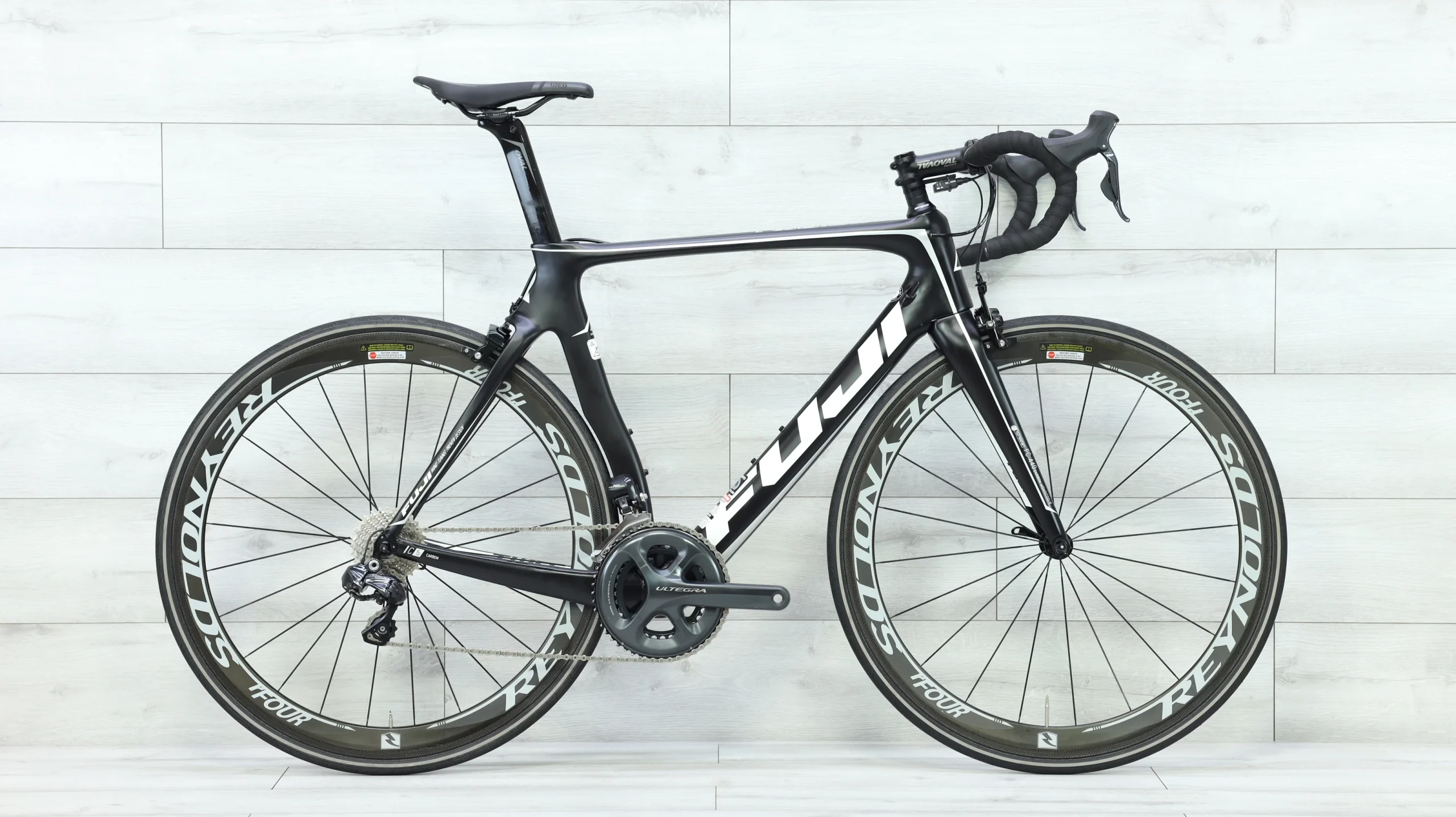 2016 Fuji Transonic 2.5 LE Road Bike - Large