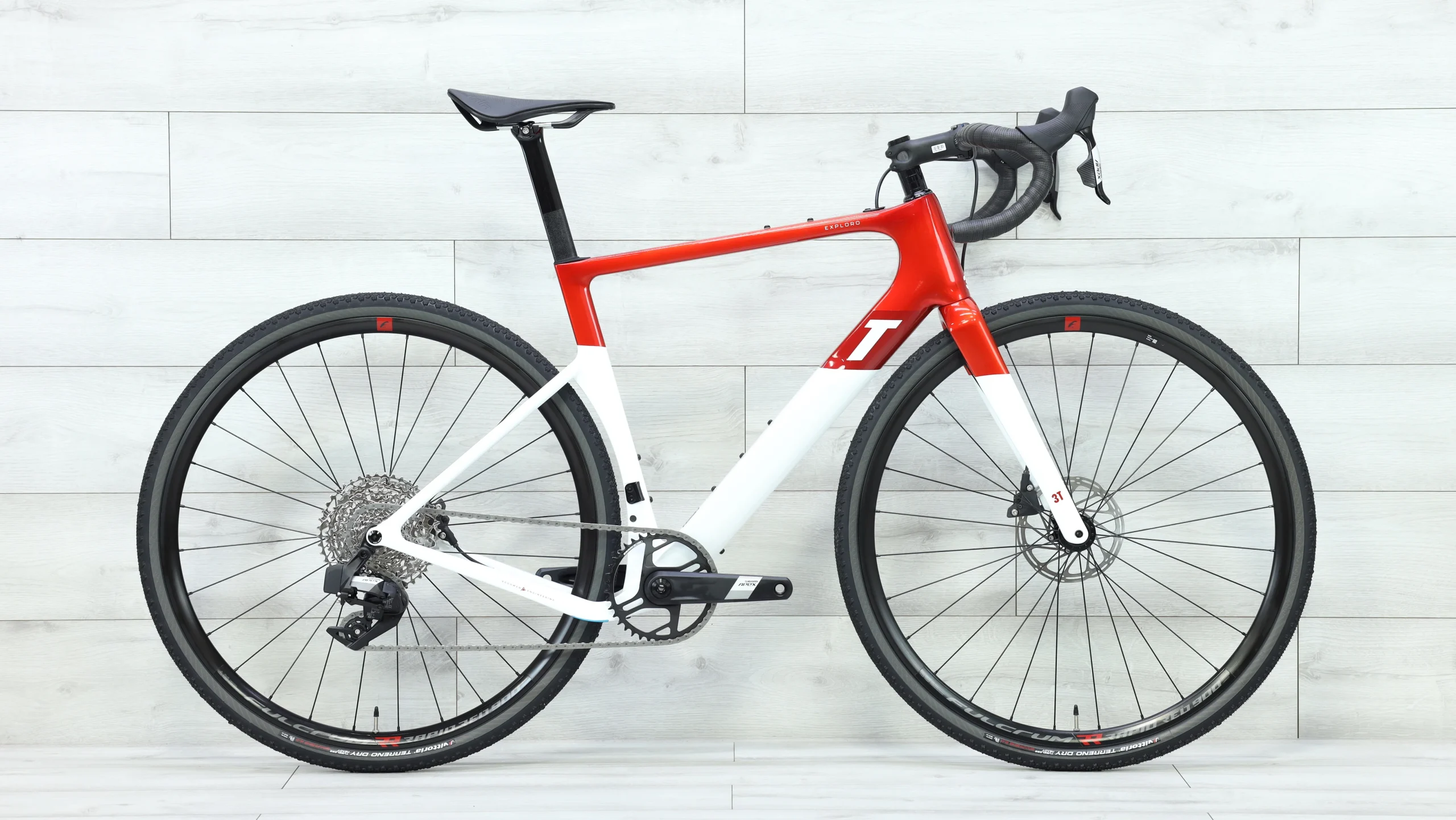 3T Exploro Racemax Apex XPLR AXS 1X12 700c Gravel Bike Red/White & Emerald/White