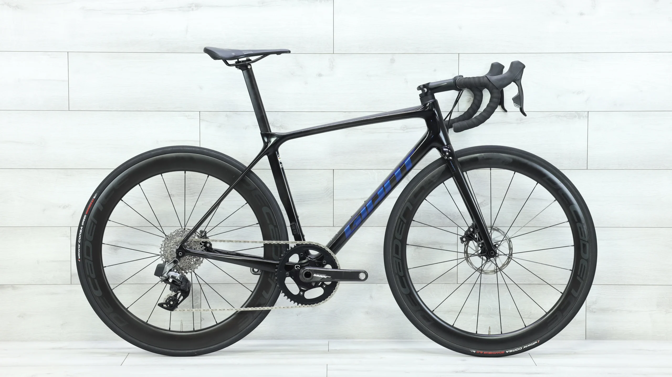 Giant TCR Advanced Pro Disc Road Bike - 2021, Medium