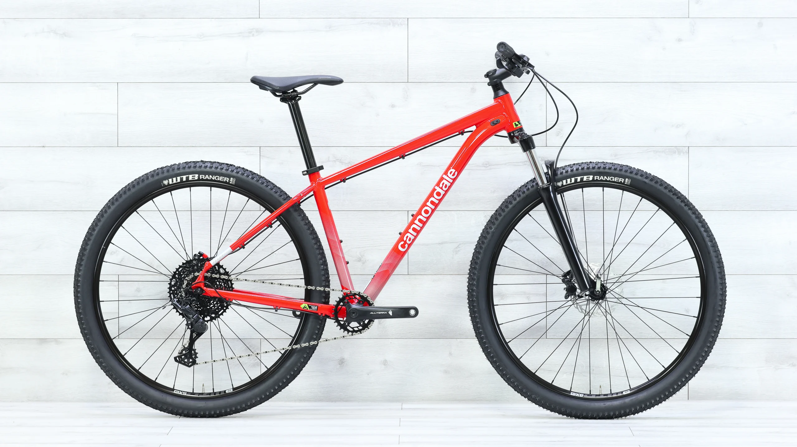 2024 Cannondale Trail 5 Mountain Bike - Medium